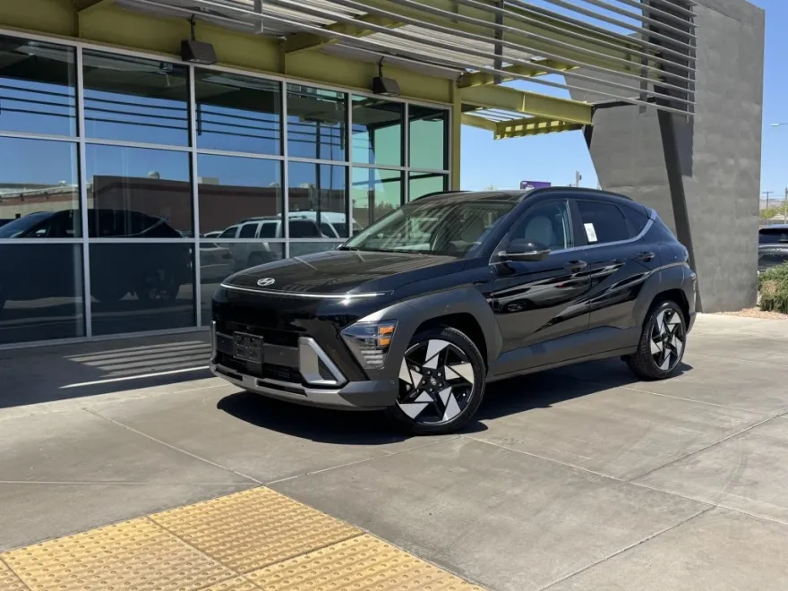 2024 Hyundai Kona Limited photo 1