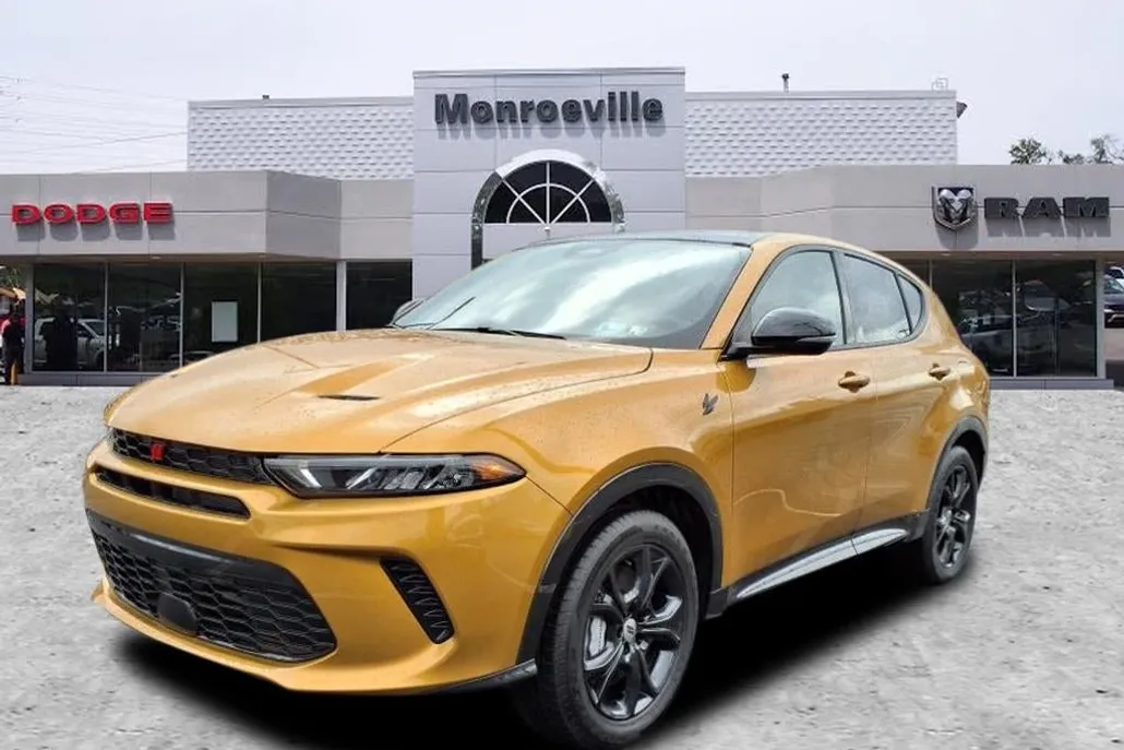 2024 Dodge Hornet R/T Plus photo 1