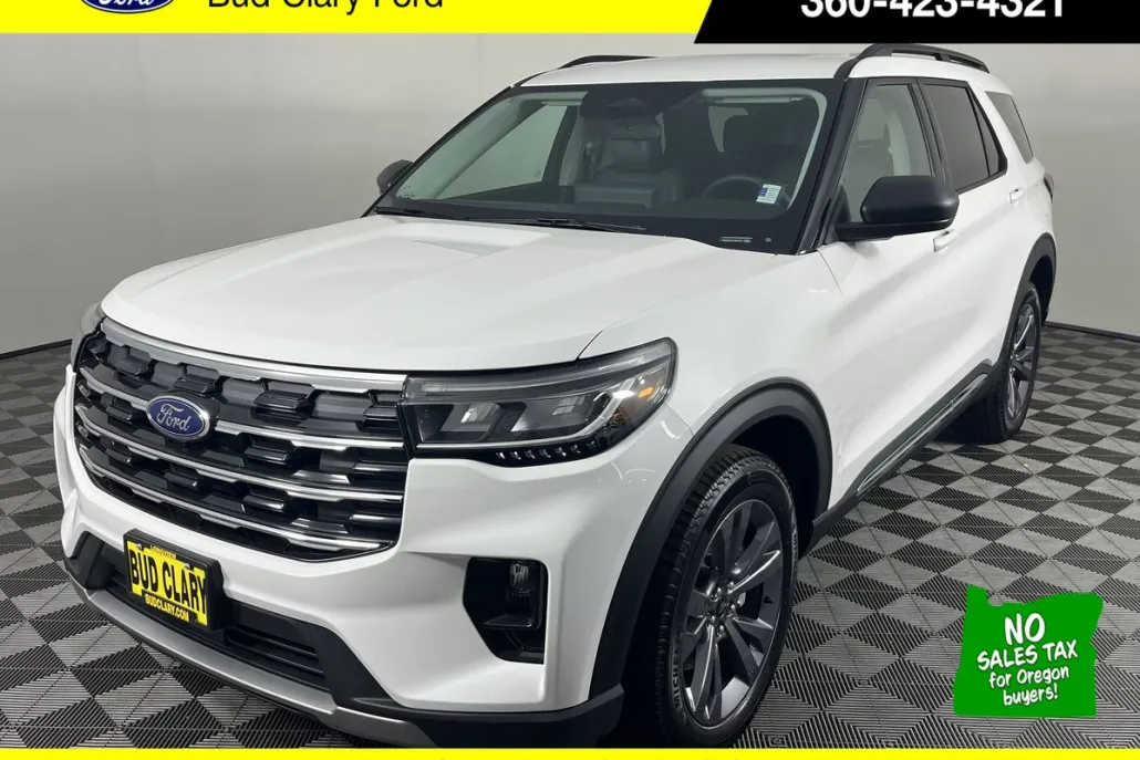 2025 Ford Explorer photo 1