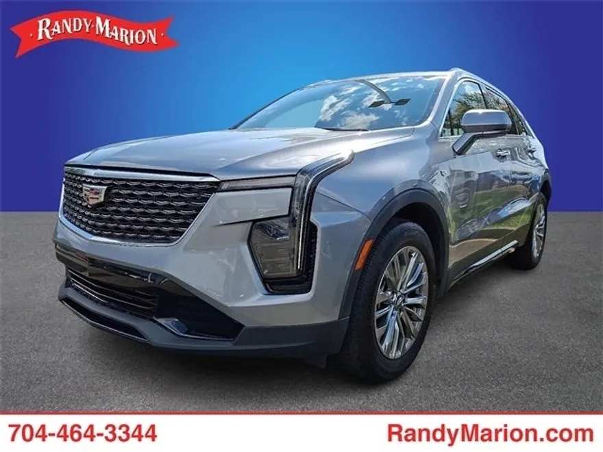 2024 Cadillac XT4 Premium Luxury photo 1