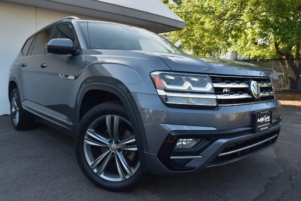 2019 Volkswagen Atlas V6 SEL R-Line photo 1