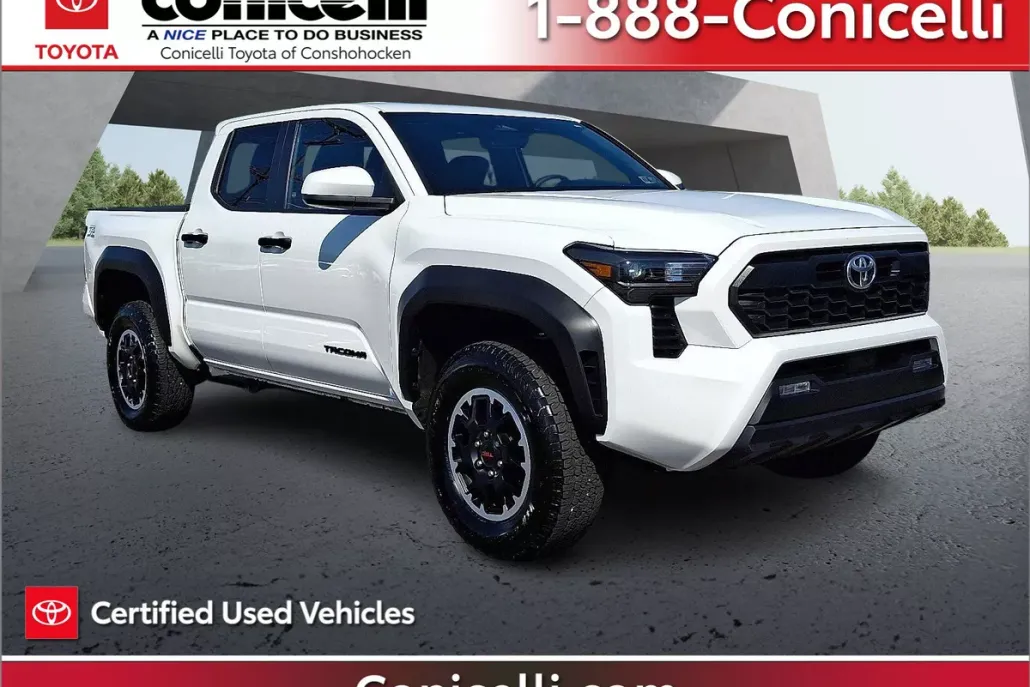 2025 Toyota Tacoma 4x4 TRD photo 1