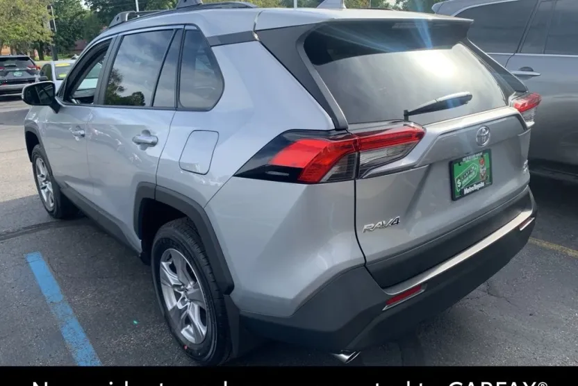 2025 Toyota RAV4 XLE photo 1