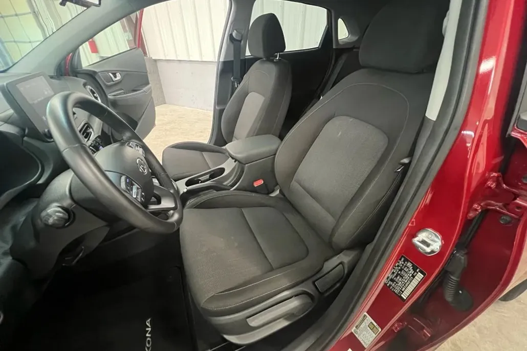 2022 Hyundai Kona SEL N Line photo 1