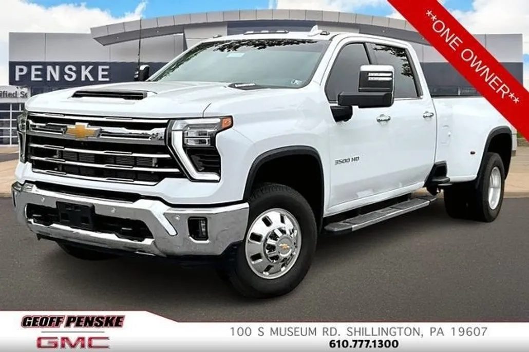 2024 Chevrolet Silverado 3500HD LTZ photo 1