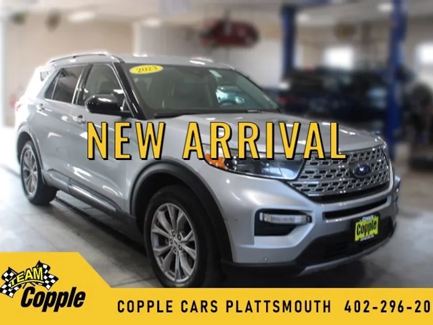 2023 Ford Explorer Limited photo 1
