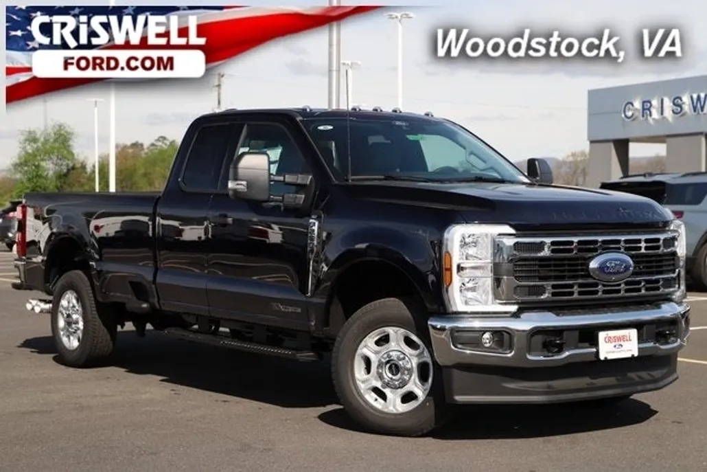 2025 Ford F-250 XLT photo 1