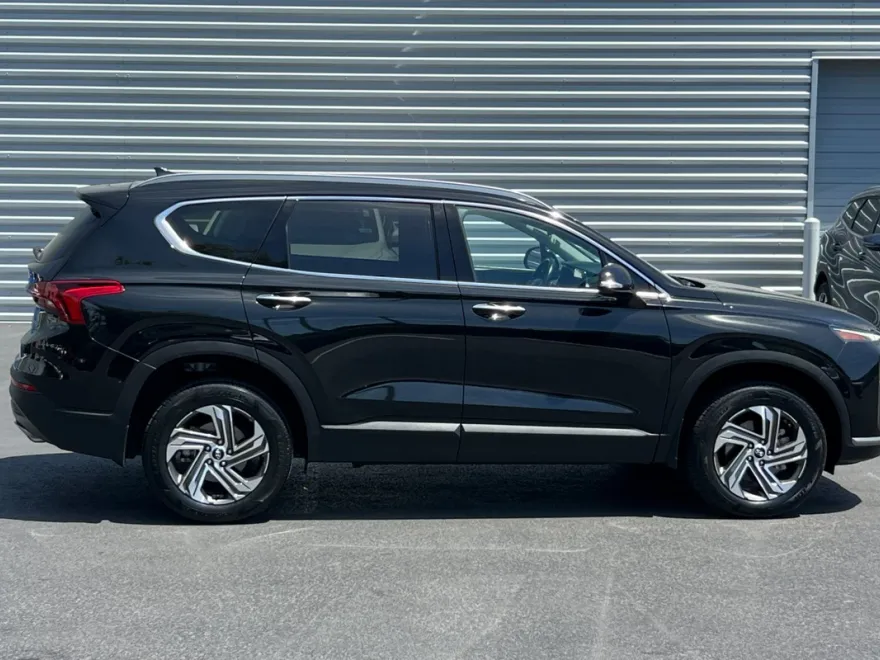 2023 Hyundai Santa Fe SEL photo 1