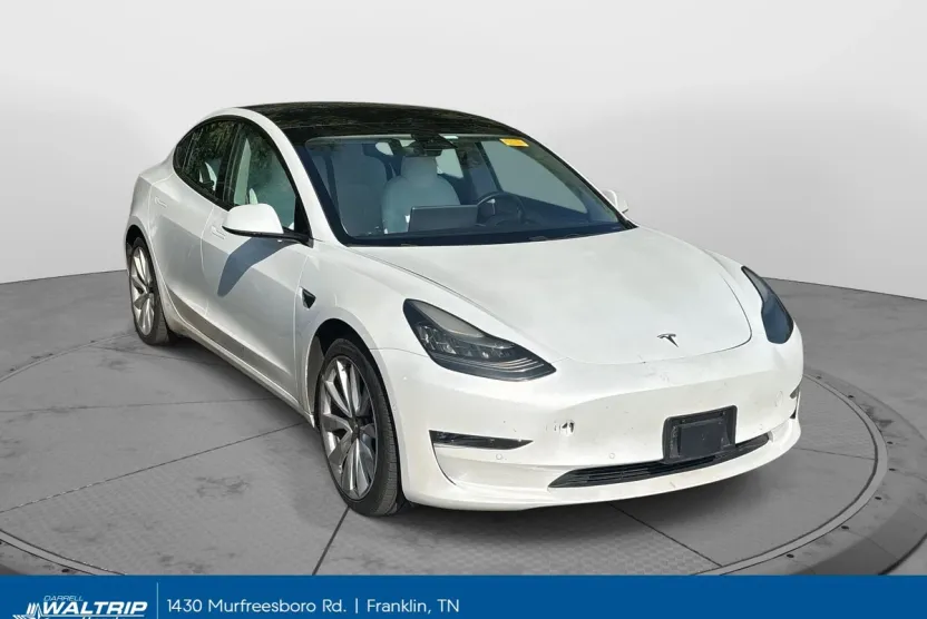 2020 Tesla Model 3 Long Range photo 1