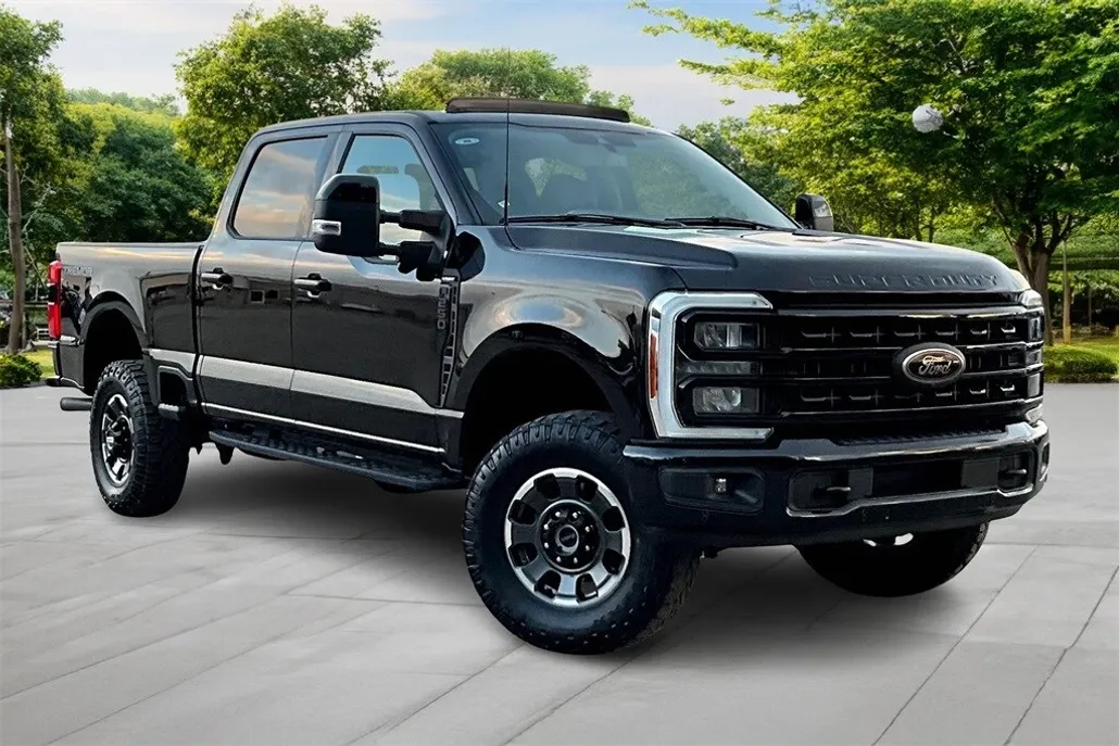 2023 Ford F-250 photo 1