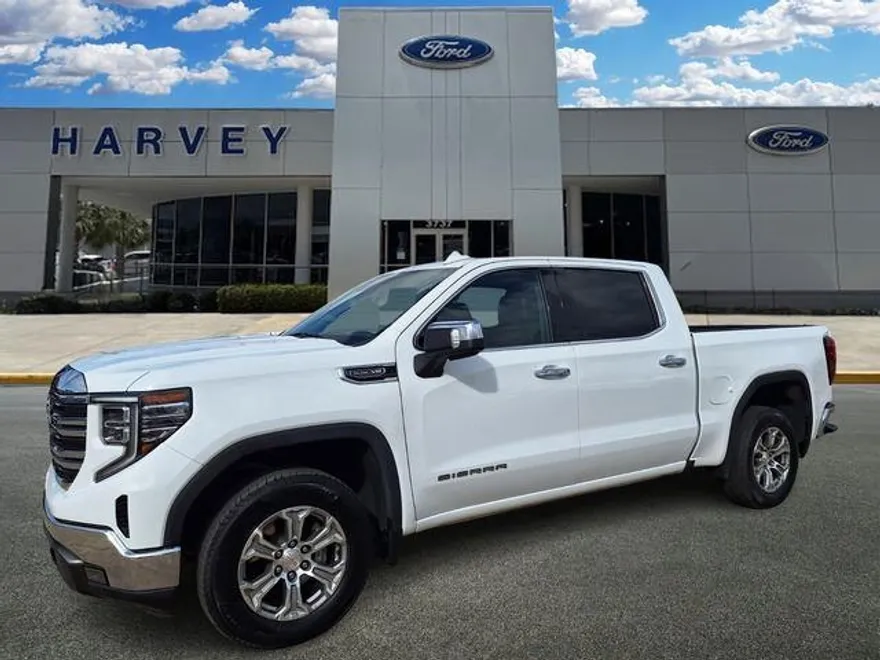 2024 Gmc Sierra 1500 SLT photo 1