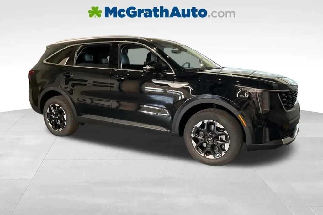 2026 Kia Sorento S photo 1