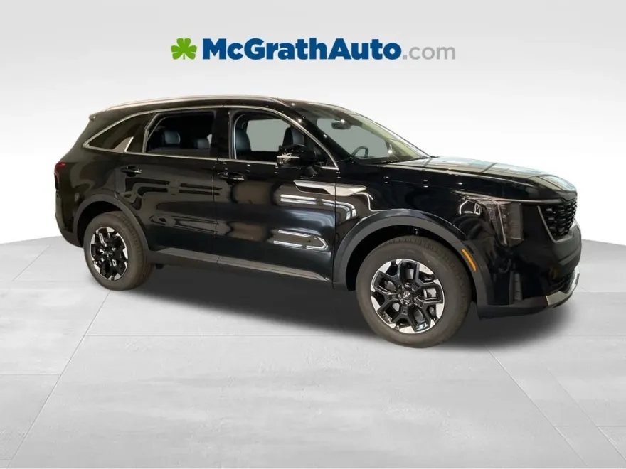 2026 Kia Sorento S photo 1