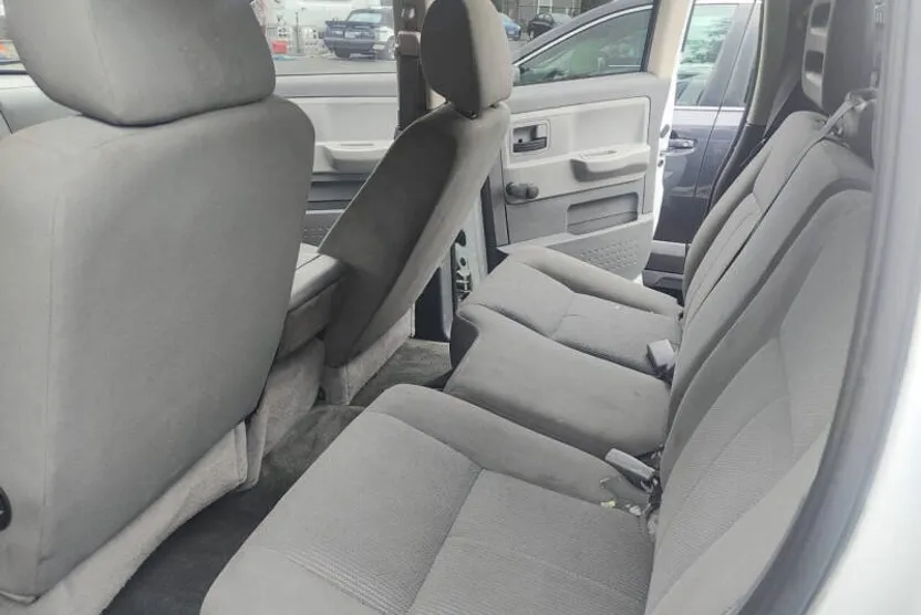 2006 Dodge Dakota ST Quad Cab photo 1