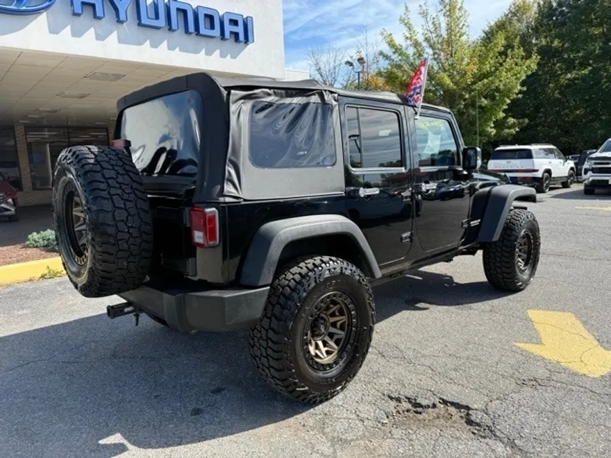 2013 Jeep Wrangler Unlimited Sport photo 1