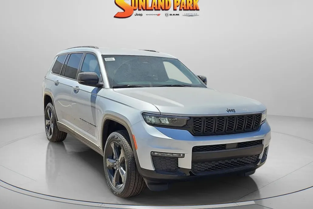 2025 Jeep Grand Cherokee Limited photo 1