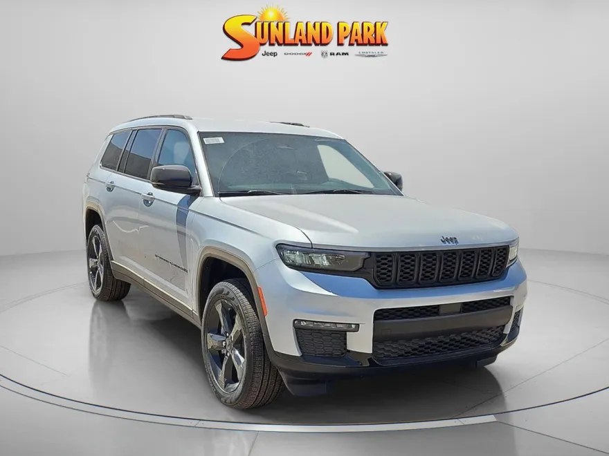 2025 Jeep Grand Cherokee Limited photo 1