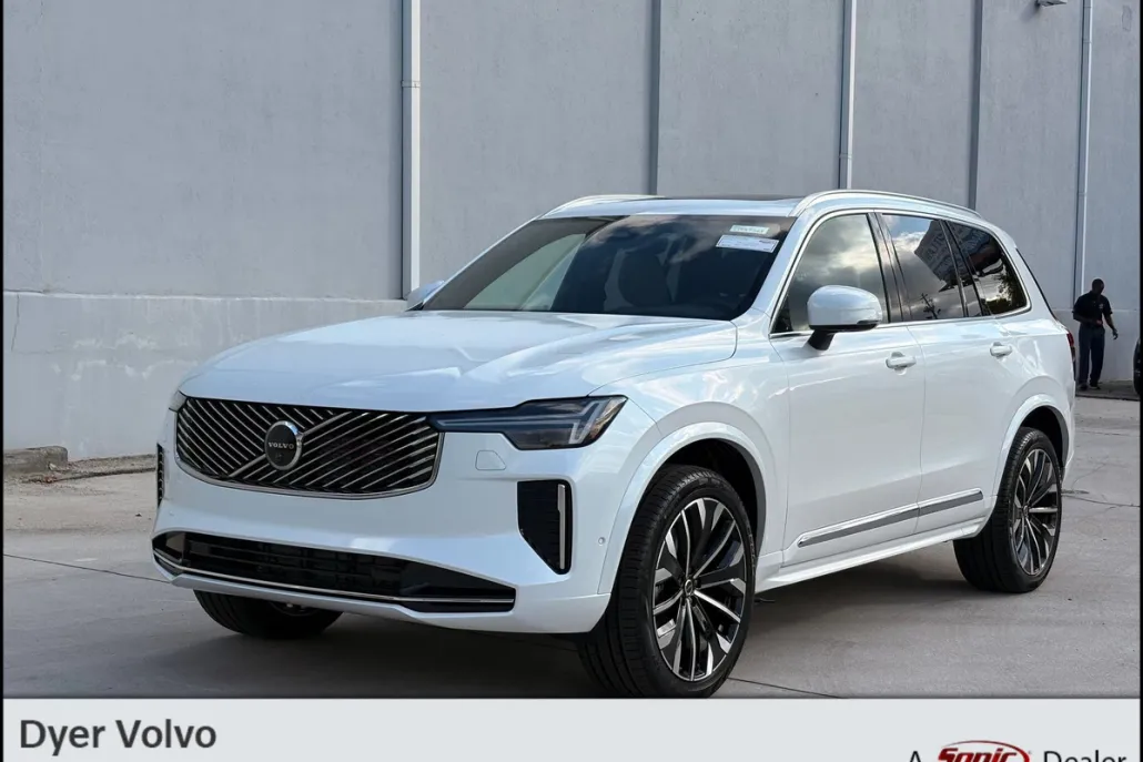 2026 Volvo XC90 Plus photo 1