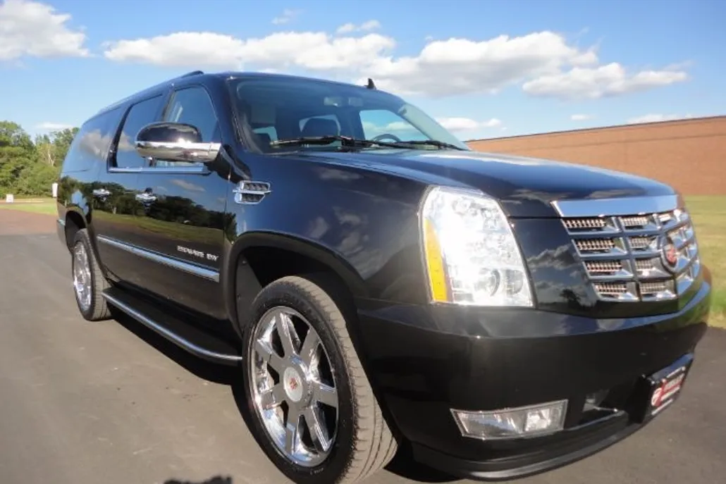 2014 Cadillac Escalade ESV Luxury photo 1