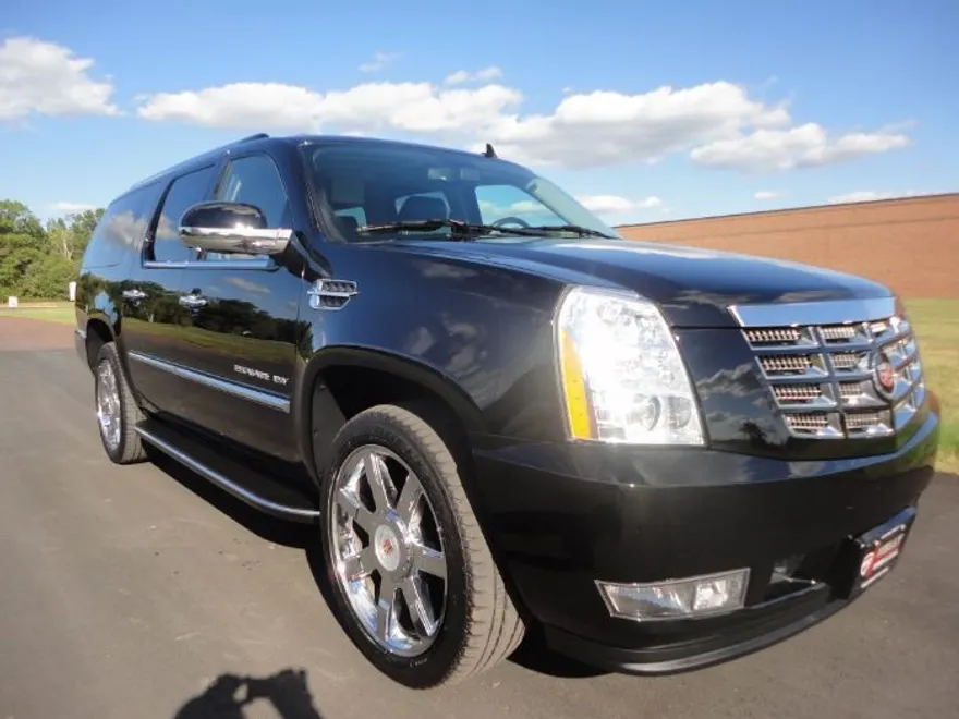 2014 Cadillac Escalade ESV Luxury photo 1