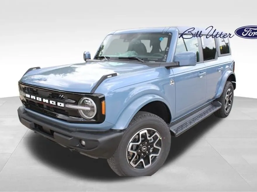 2025 Ford Bronco Outer Banks photo 1