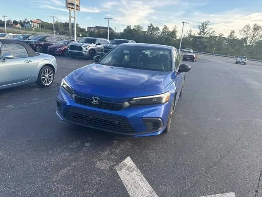 2024 Honda Civic Sport photo 1