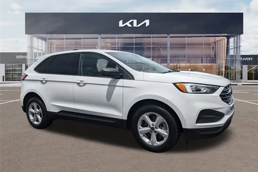 2021 Ford Edge SE photo 1