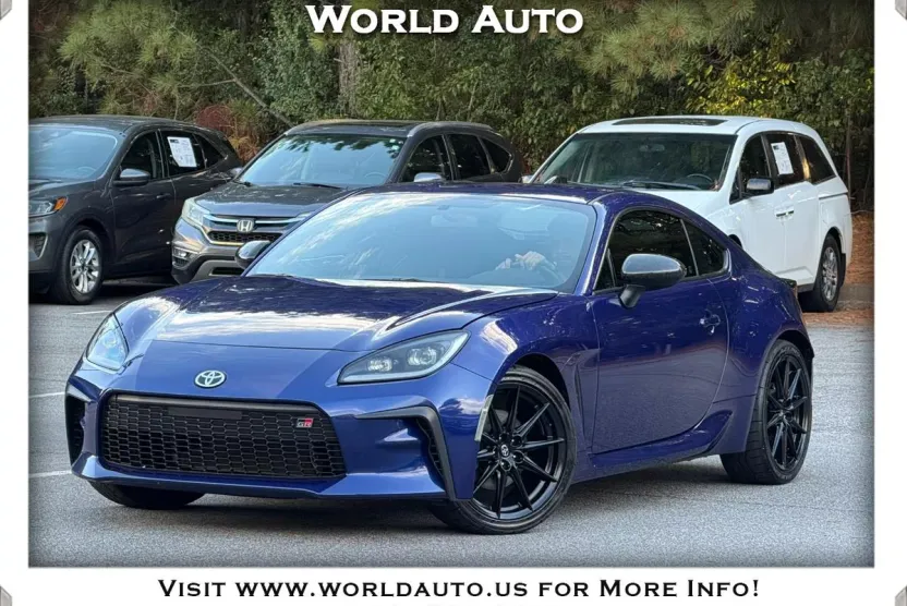2023 Toyota GR86 Premium photo 1