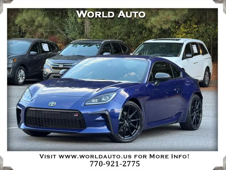 2023 Toyota GR86 Premium photo 1