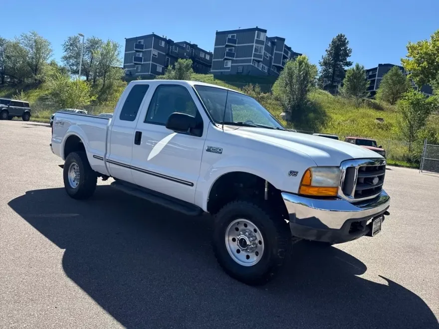 1999 Ford F-250 photo 1