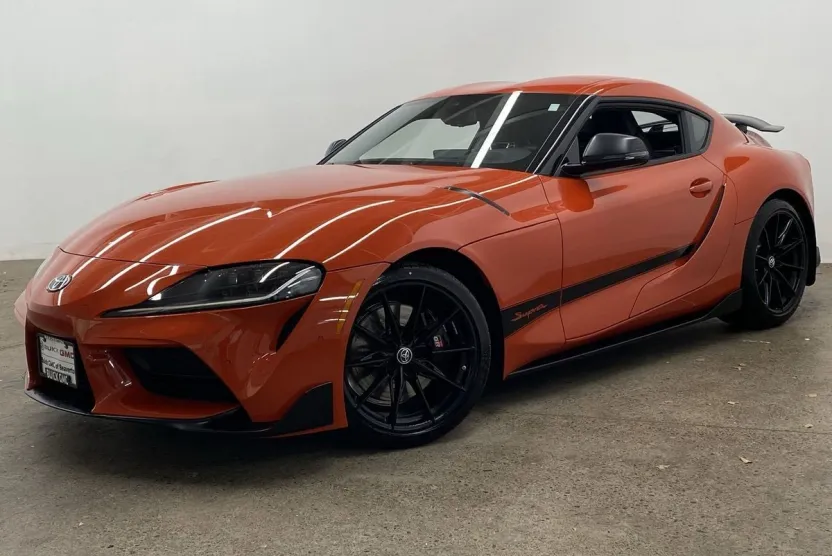 2024 Toyota Supra 3.0 photo 1