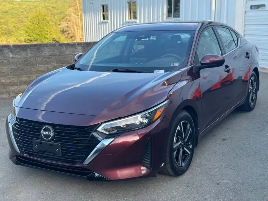 2024 Nissan Sentra SV photo 1