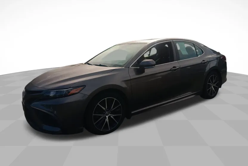 2021 Toyota Camry SE photo 1