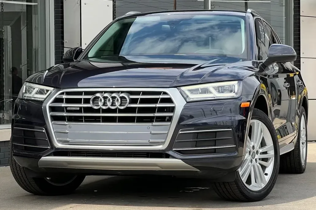 2019 Audi Q5 2.0T Premium Plus photo 1