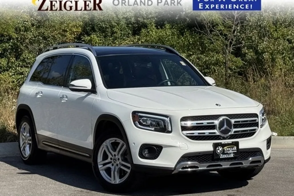 2022 Mercedes Benz GLB 250 photo 1