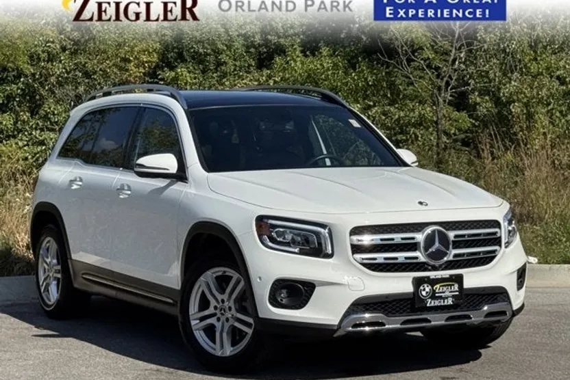 2022 Mercedes Benz GLB 250 photo 1