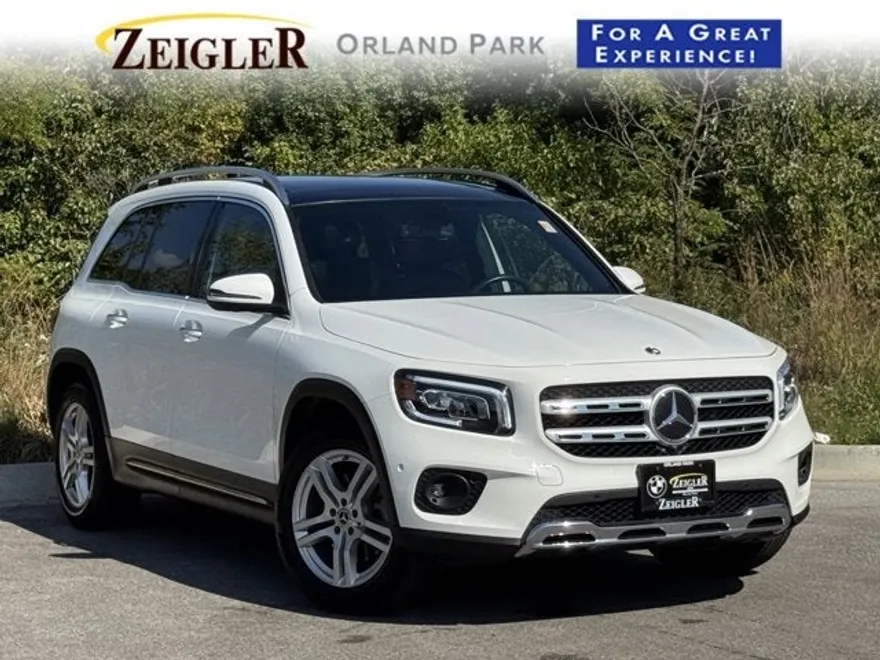 2022 Mercedes Benz GLB 250 photo 1