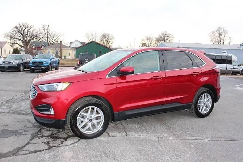2023 Ford Edge SEL photo 1