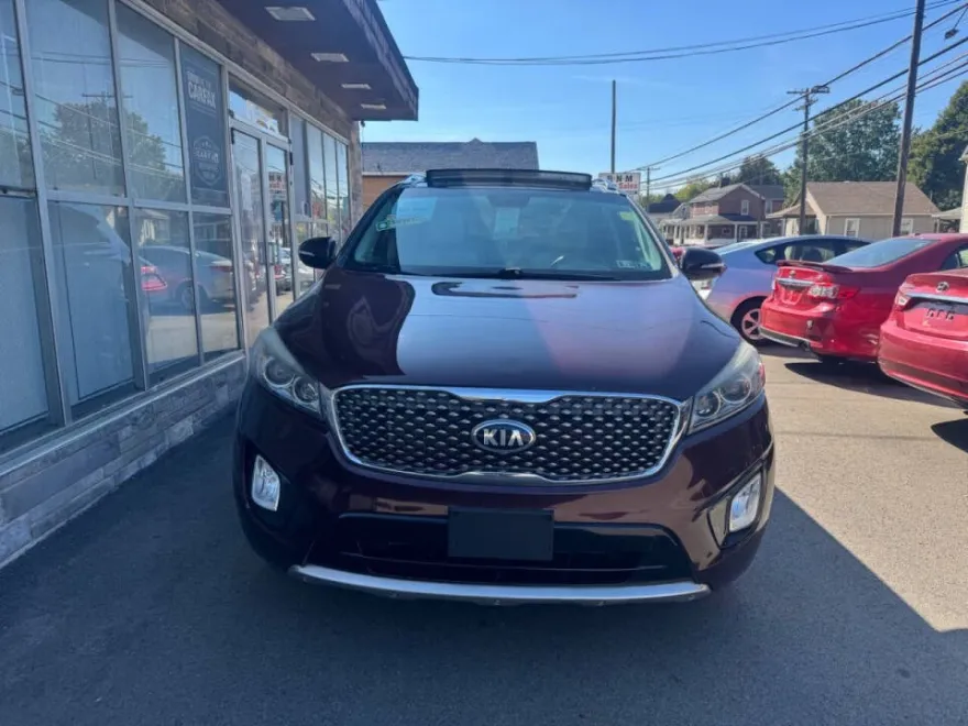 2017 Kia Sorento SX V6 photo 1