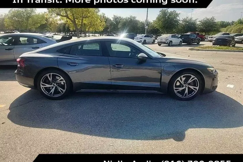 2022 Audi e-tron GT Premium Plus photo 1