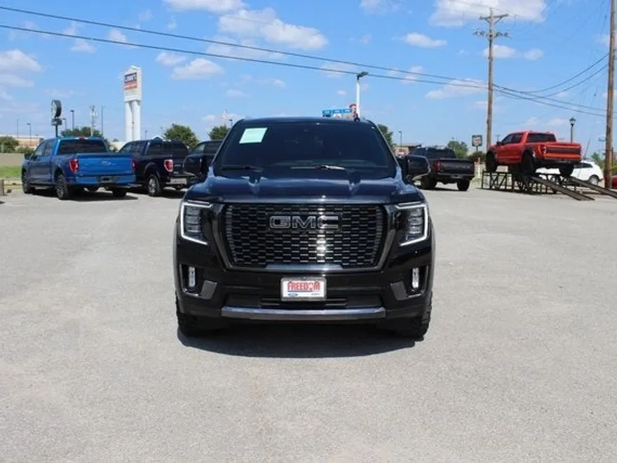 2024 Gmc Yukon Denali Ultimate photo 1