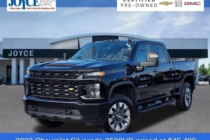 2023 Chevrolet Silverado 2500HD Custom photo 1