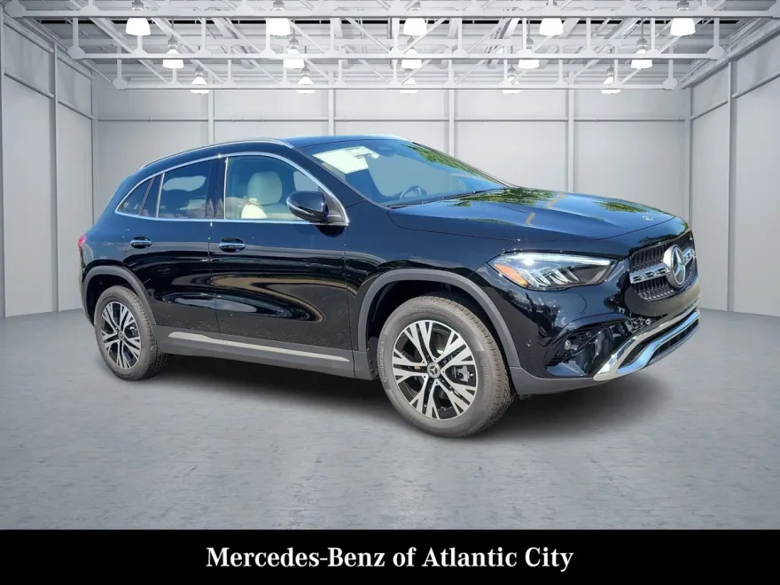 2025 Mercedes Benz GLA 250 4MATIC photo 1