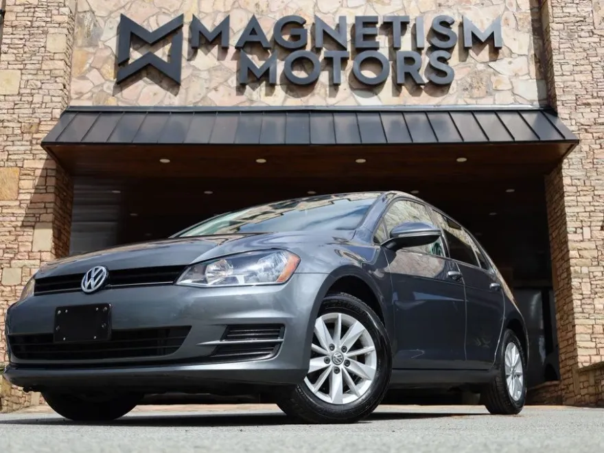 2015 Volkswagen Golf TSI S photo 1