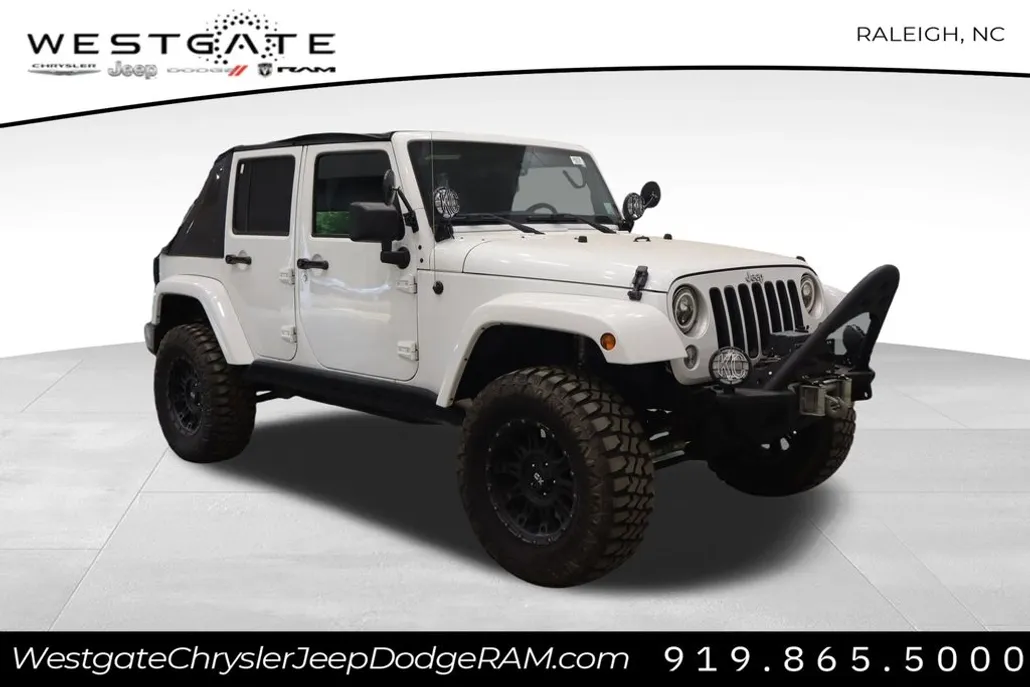 2016 Jeep Wrangler Unlimited Sahara photo 1