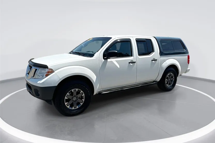 2018 Nissan Frontier Desert Runner photo 1