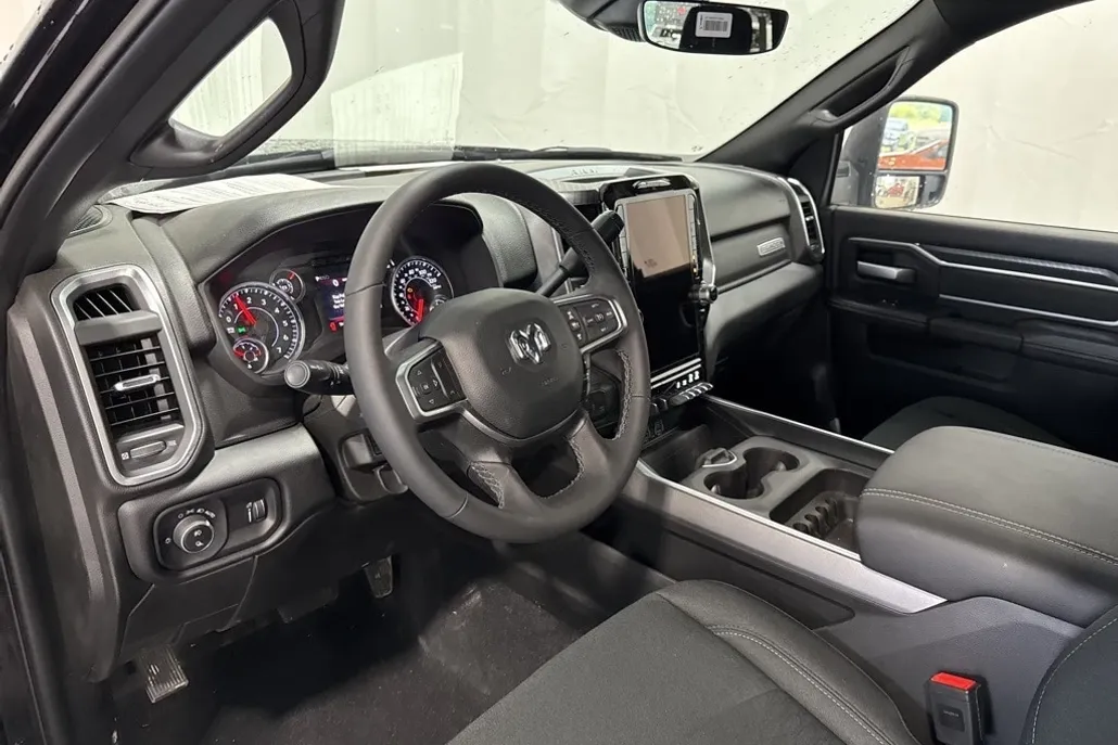 2025 Ram 2500 Big Horn photo 1