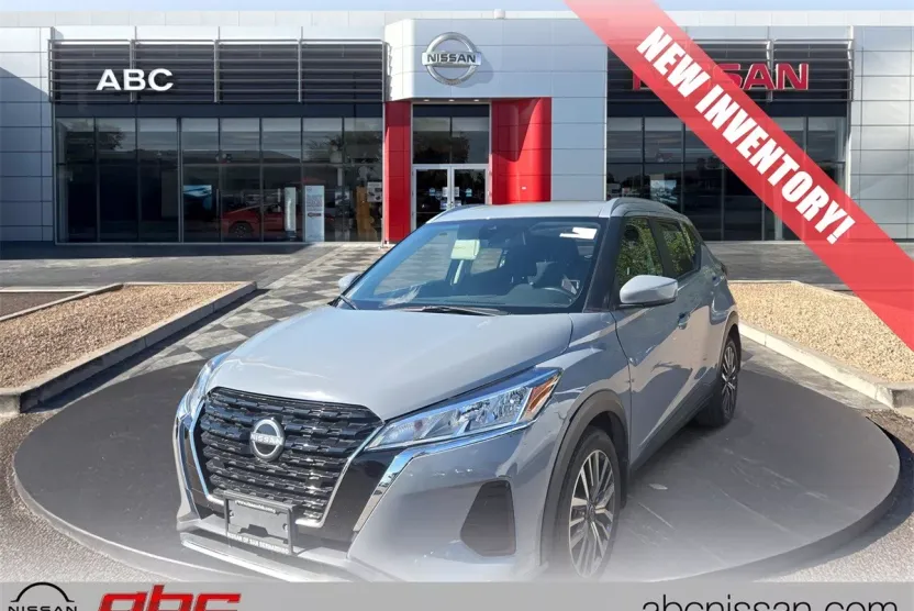 2024 Nissan Kicks SV photo 1