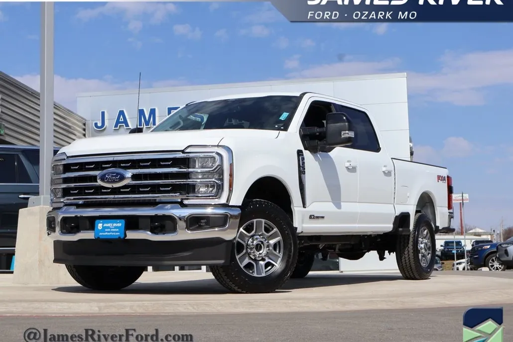 2025 Ford F-250 Lariat photo 1