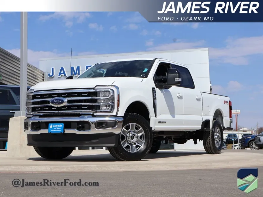 2025 Ford F-250 Lariat photo 1